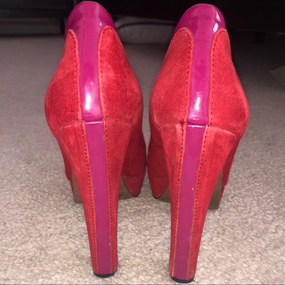 BCBGeneration Colorblock Peep Toe Platform Heels - Picture 3 of 6